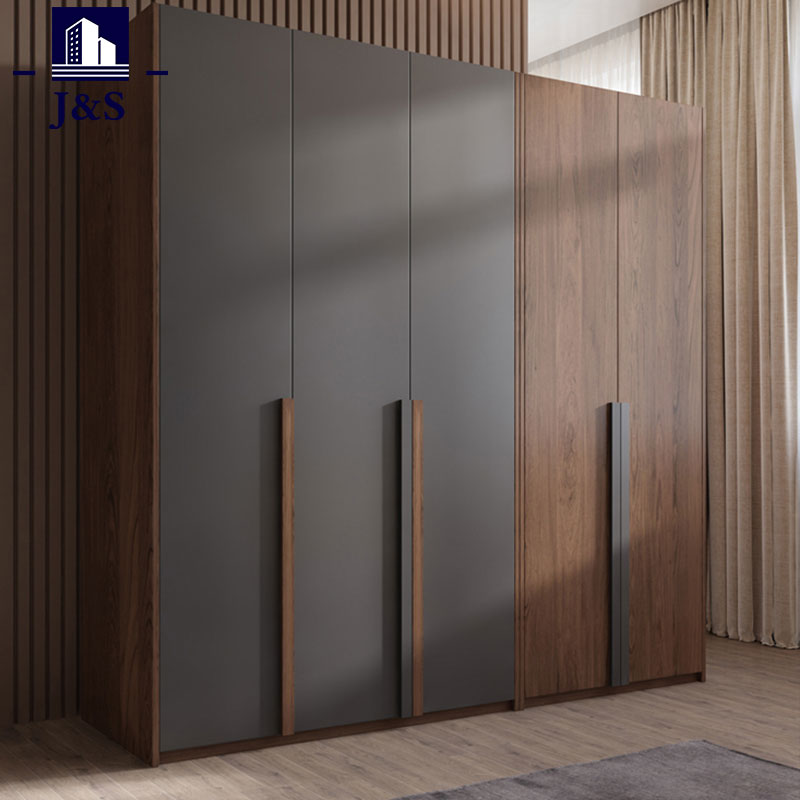 Mengapa memilih almari pakaian dengan pintu untuk kehidupan moden?